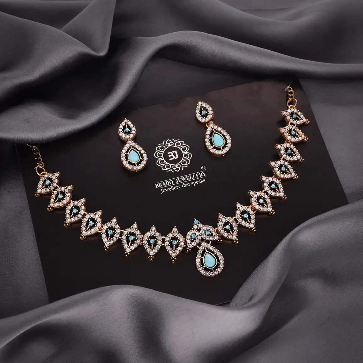 Brass Jewel Set (Gold, Blue, White)