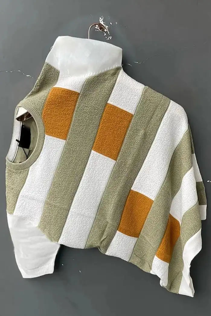 Color Block Men Green, White, Gold T-Shirt