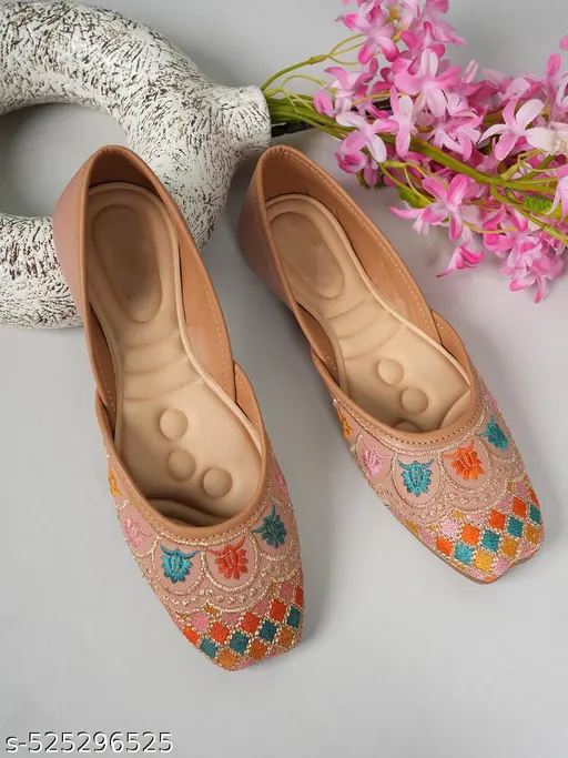 Embroidered Jutti
