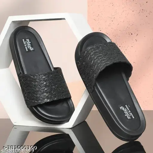 WOMEN STYLISH SLIPPERS